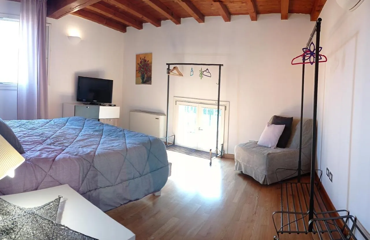 La Casa Di Cavazzona location